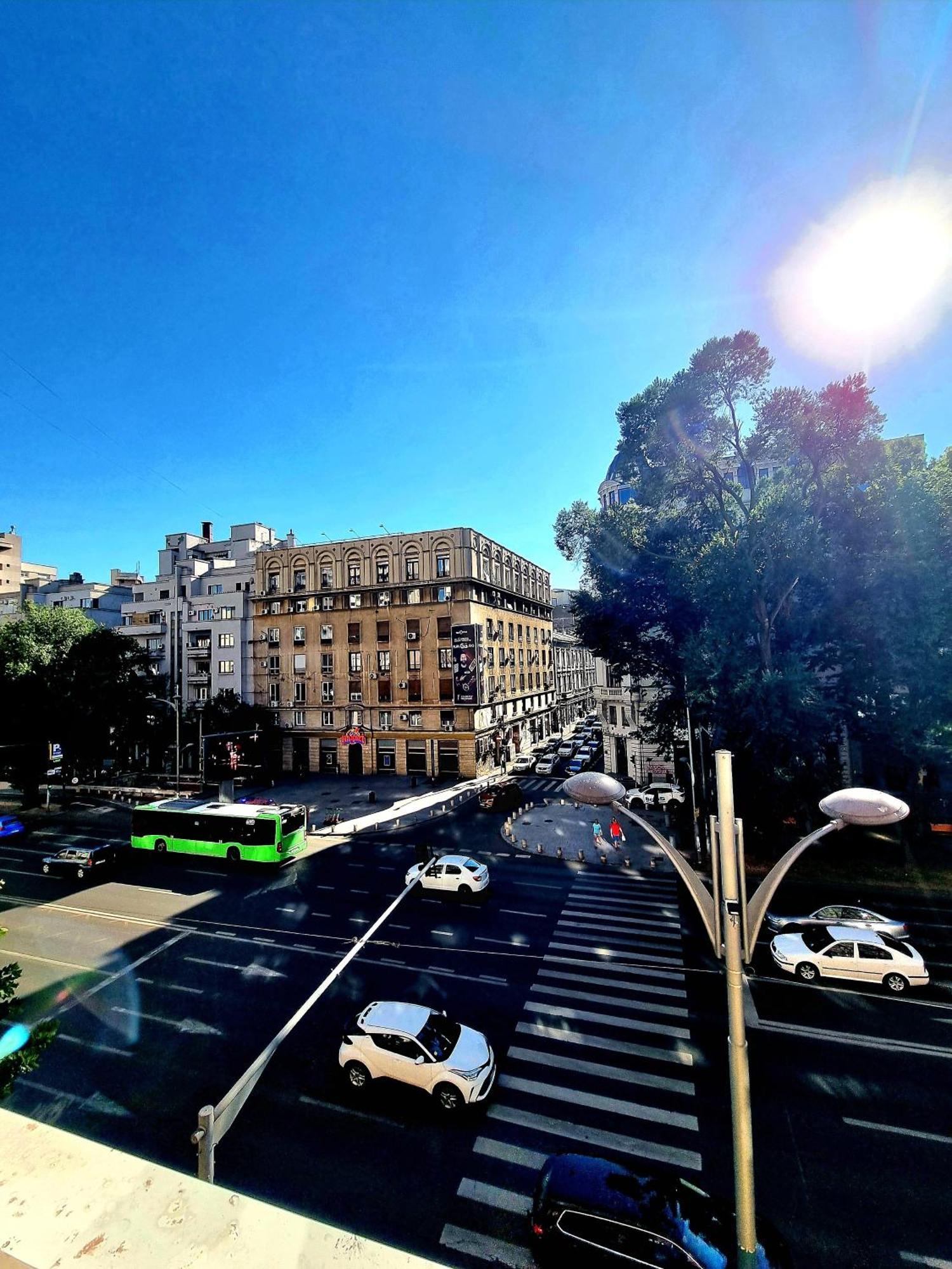 Ultracentral Magheru Studio Apartment Bucharest Luaran gambar